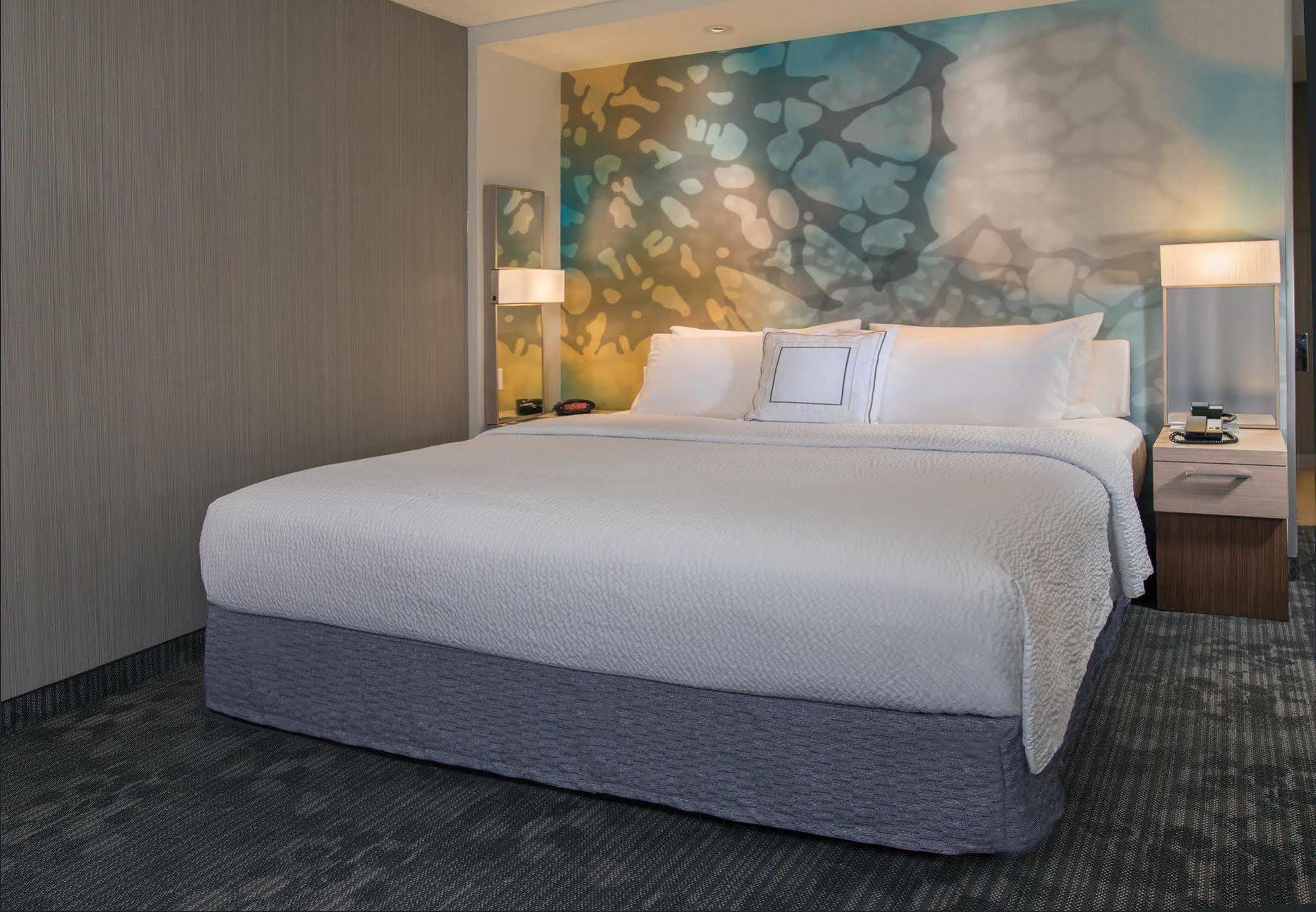 Courtyard By Marriott San Marcos Hotel Exterior photo